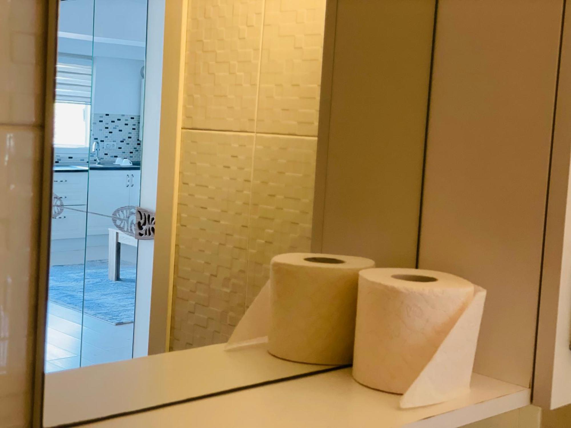 Airplane Plaza Apartment Отопени Екстериор снимка
