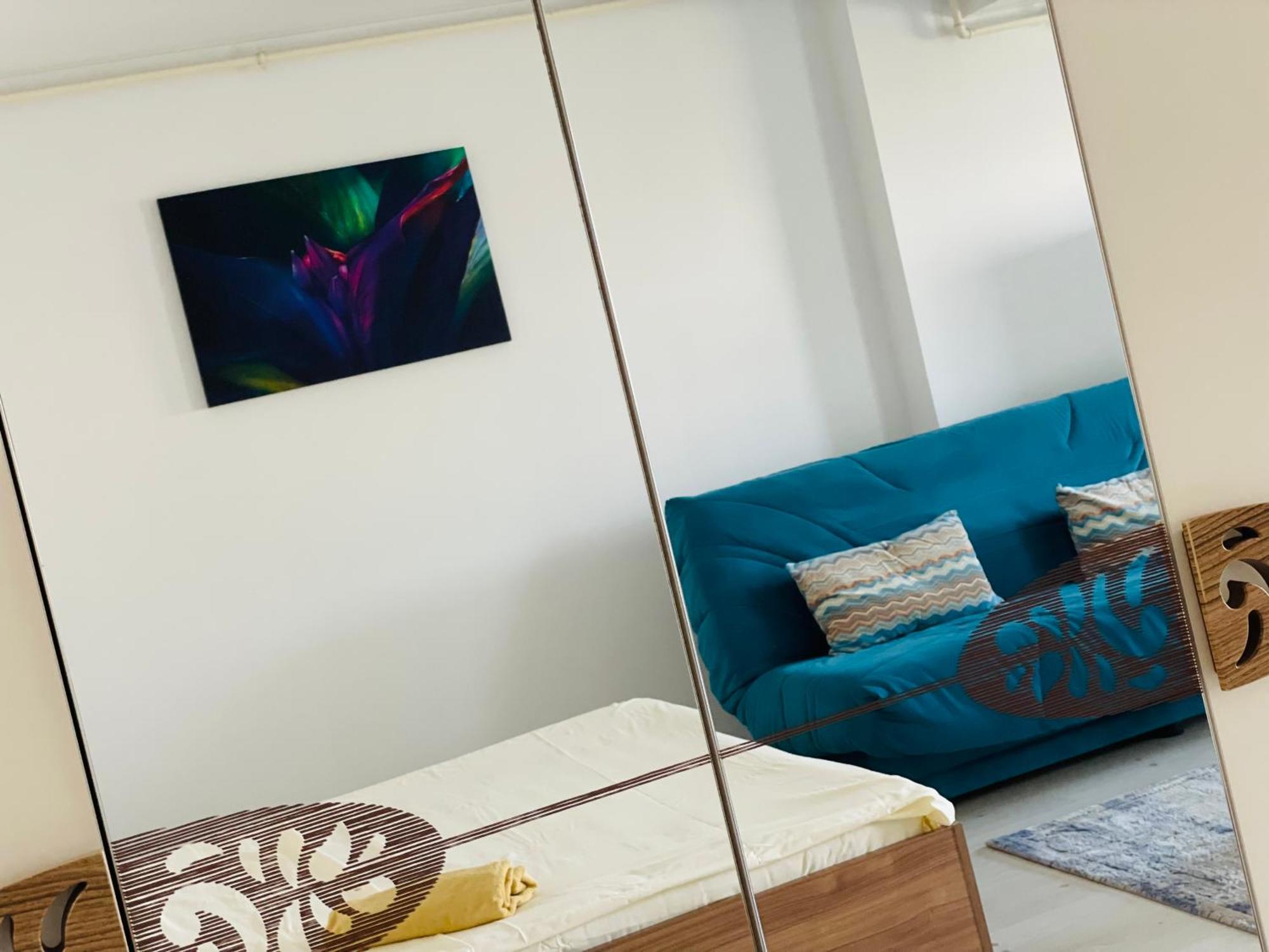 Airplane Plaza Apartment Отопени Екстериор снимка